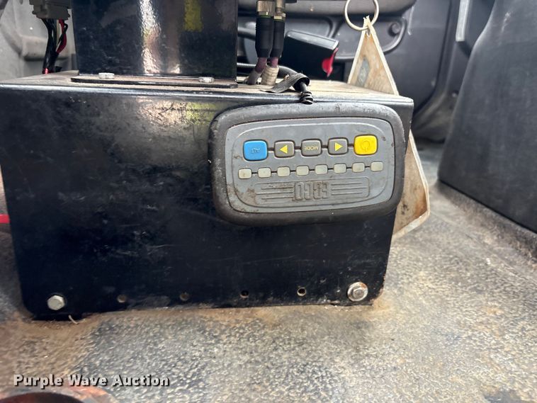 image for item YA4026 2017 International 7600 sewer jetter truck