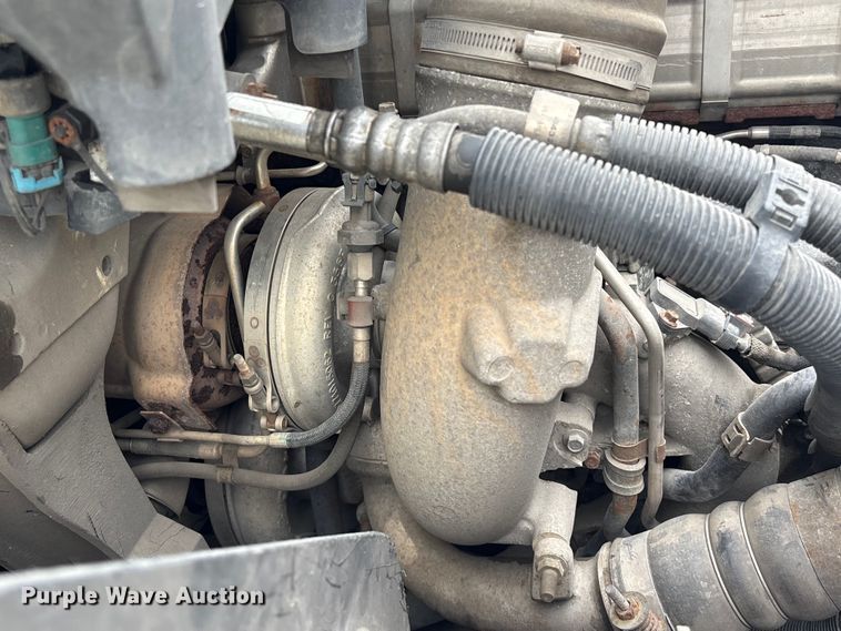 image for item YA4026 2017 International 7600 sewer jetter truck