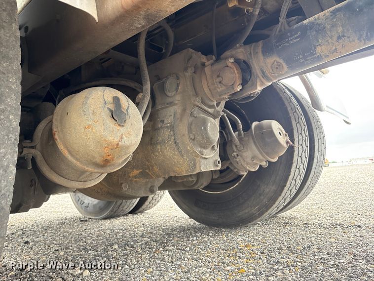image for item YA4026 2017 International 7600 sewer jetter truck