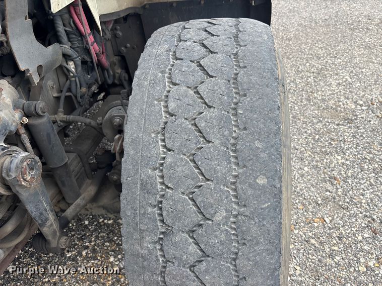image for item YA4026 2017 International 7600 sewer jetter truck