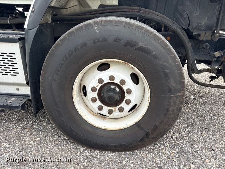 image for item YA4026 2017 International 7600 sewer jetter truck