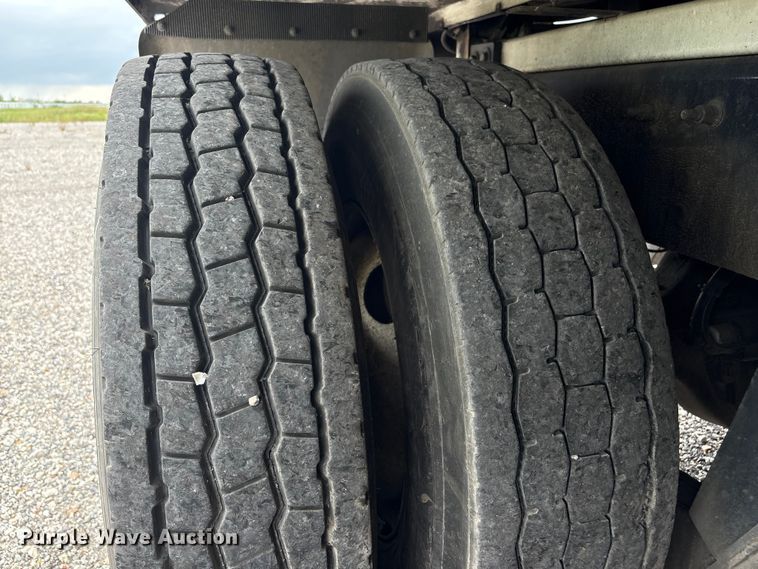 image for item YA4026 2017 International 7600 sewer jetter truck