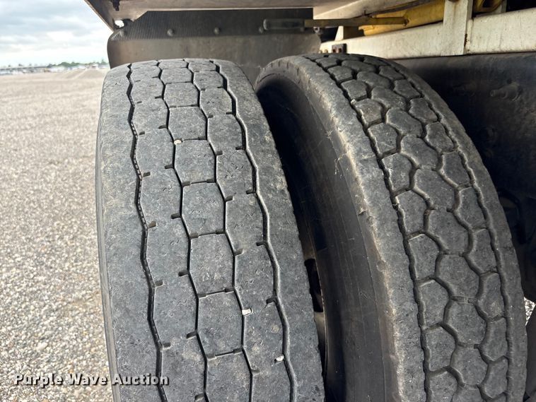 image for item YA4026 2017 International 7600 sewer jetter truck