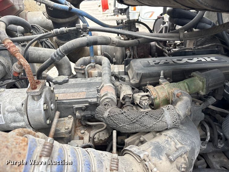 image for item YA4027 2016 Peterbilt 365 sewer jetter truck