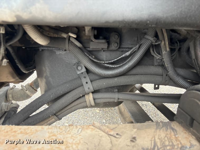 image for item YA4027 2016 Peterbilt 365 sewer jetter truck