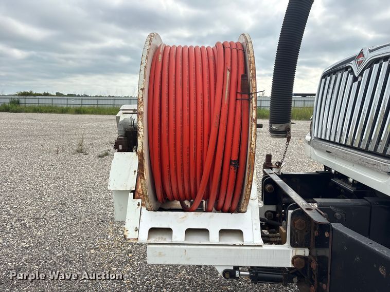 image for item YA4028 2017 International 7600 sewer jetter truck