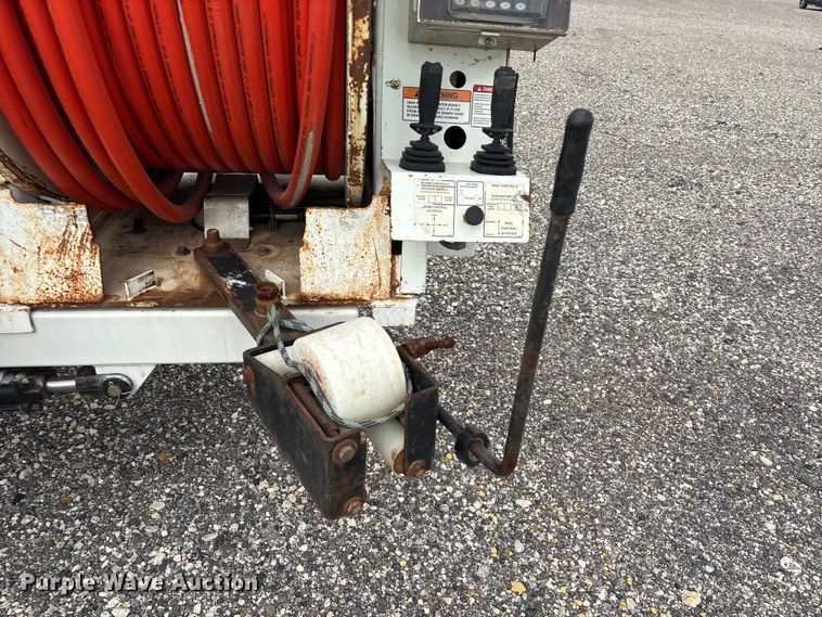image for item YA4028 2017 International 7600 sewer jetter truck