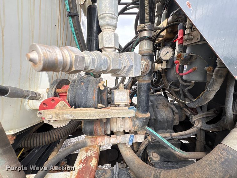 image for item YA4028 2017 International 7600 sewer jetter truck