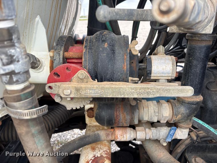 image for item YA4028 2017 International 7600 sewer jetter truck
