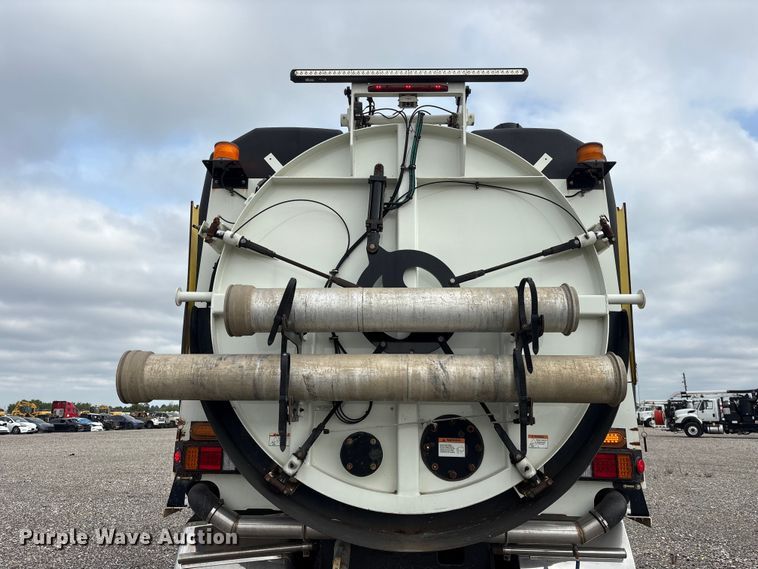 image for item YA4028 2017 International 7600 sewer jetter truck