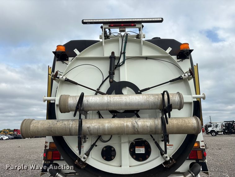 image for item YA4028 2017 International 7600 sewer jetter truck