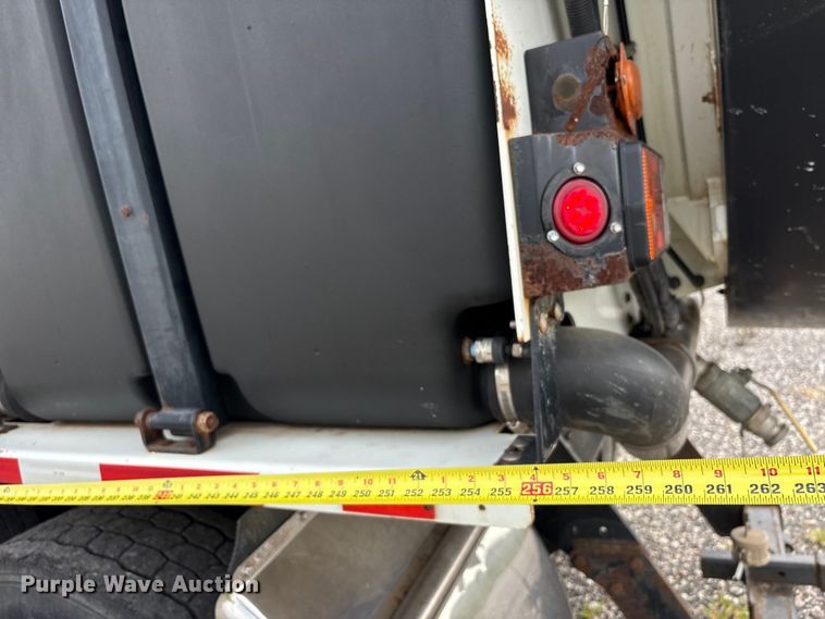 image for item YA4028 2017 International 7600 sewer jetter truck