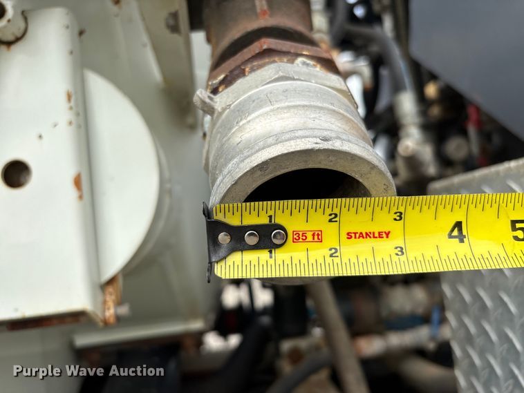 image for item YA4028 2017 International 7600 sewer jetter truck