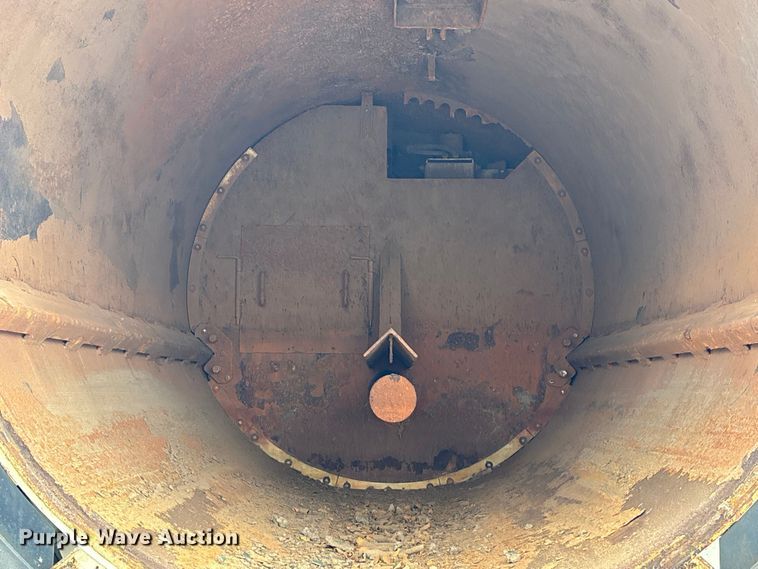 image for item YA4028 2017 International 7600 sewer jetter truck
