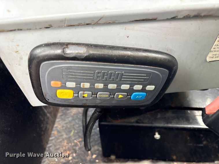 image for item YA4028 2017 International 7600 sewer jetter truck