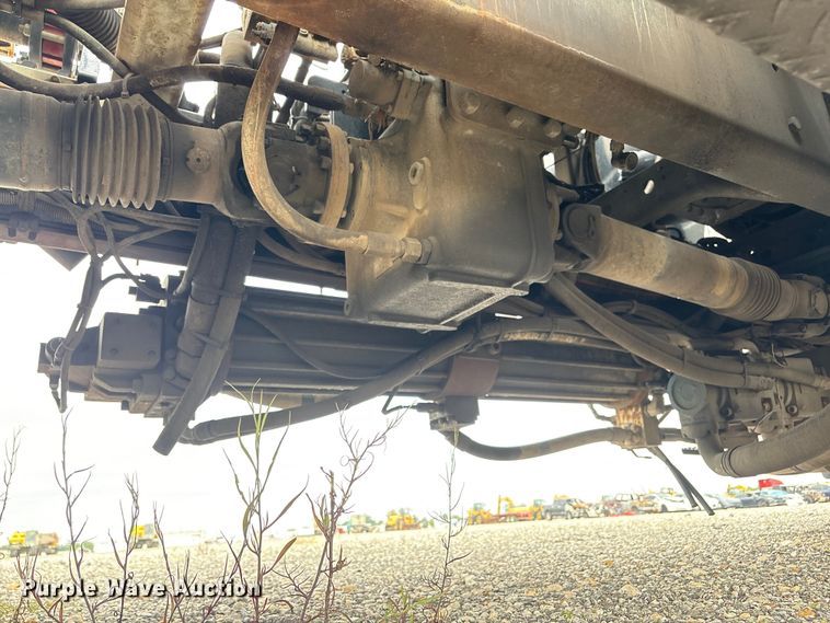 image for item YA4028 2017 International 7600 sewer jetter truck