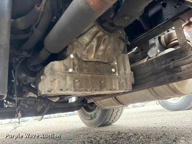 image for item YA4028 2017 International 7600 sewer jetter truck