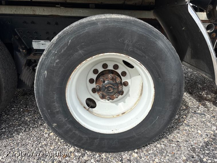 image for item YA4028 2017 International 7600 sewer jetter truck