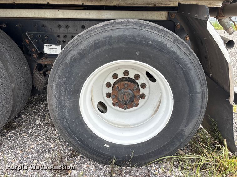 image for item YA4028 2017 International 7600 sewer jetter truck
