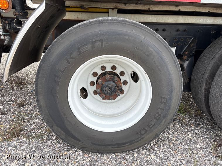 image for item YA4028 2017 International 7600 sewer jetter truck