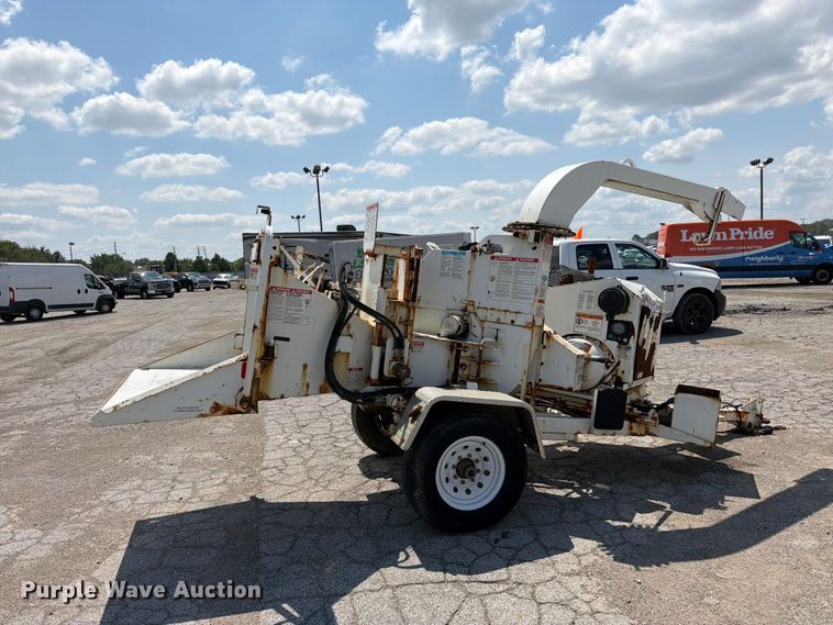 image for item YA4039 2017 Bandit 200UC wood chipper