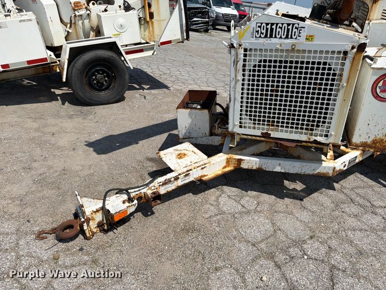 image for item YA4039 2017 Bandit 200UC wood chipper