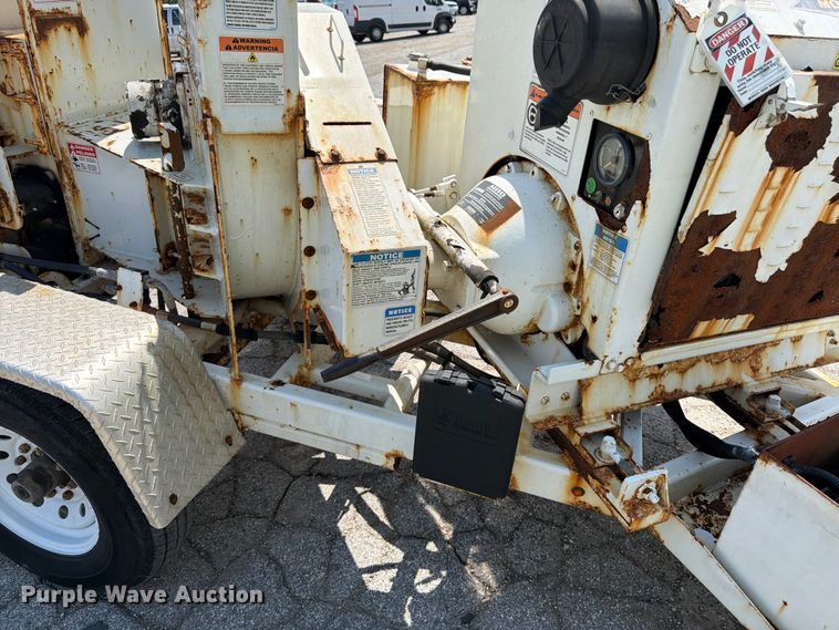 image for item YA4039 2017 Bandit 200UC wood chipper