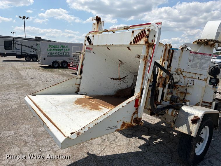 image for item YA4039 2017 Bandit 200UC wood chipper