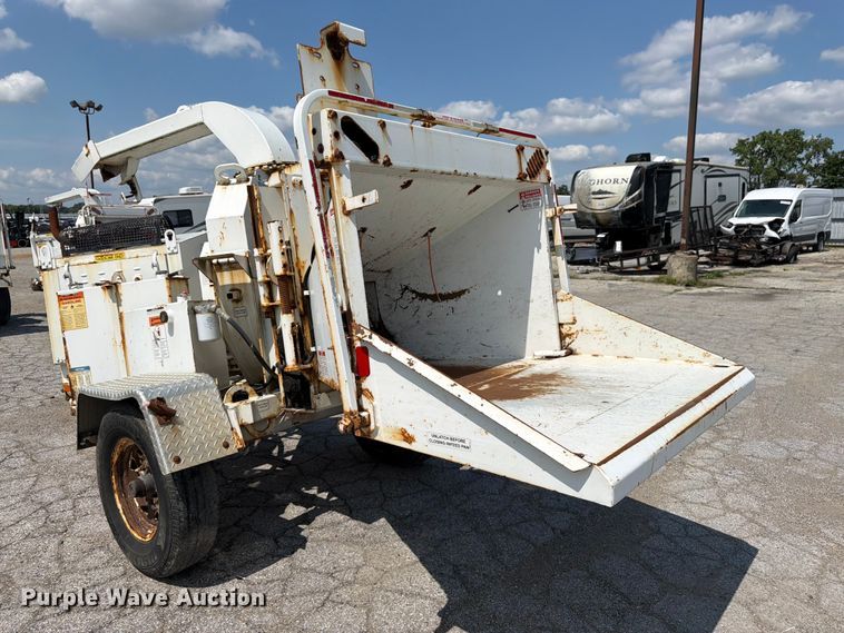 image for item YA4039 2017 Bandit 200UC wood chipper