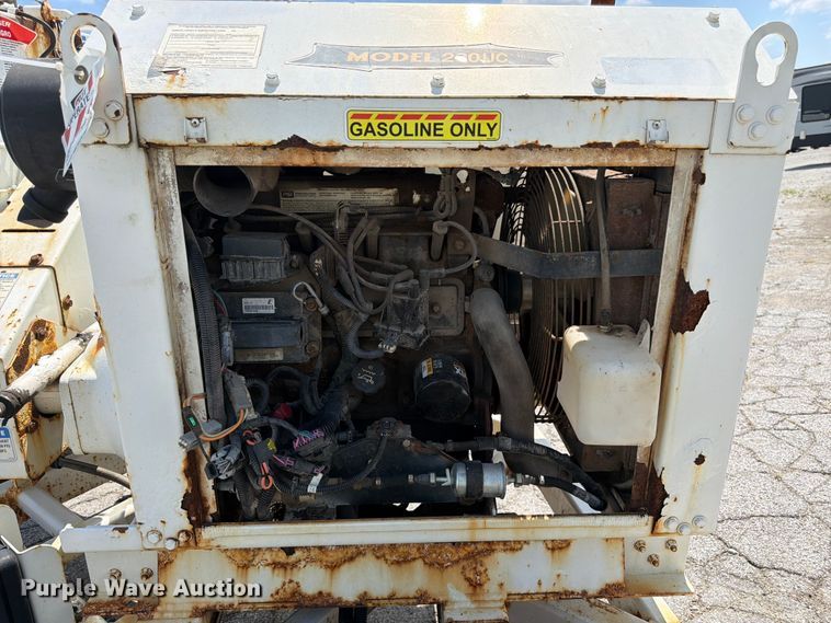 image for item YA4039 2017 Bandit 200UC wood chipper