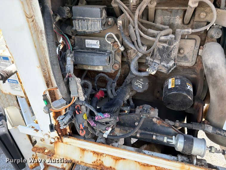 image for item YA4039 2017 Bandit 200UC wood chipper