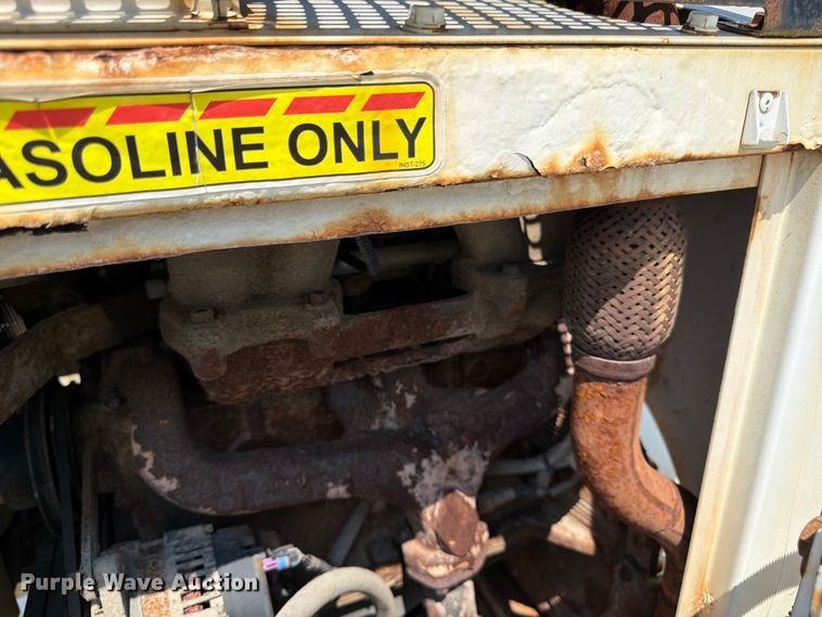 image for item YA4039 2017 Bandit 200UC wood chipper