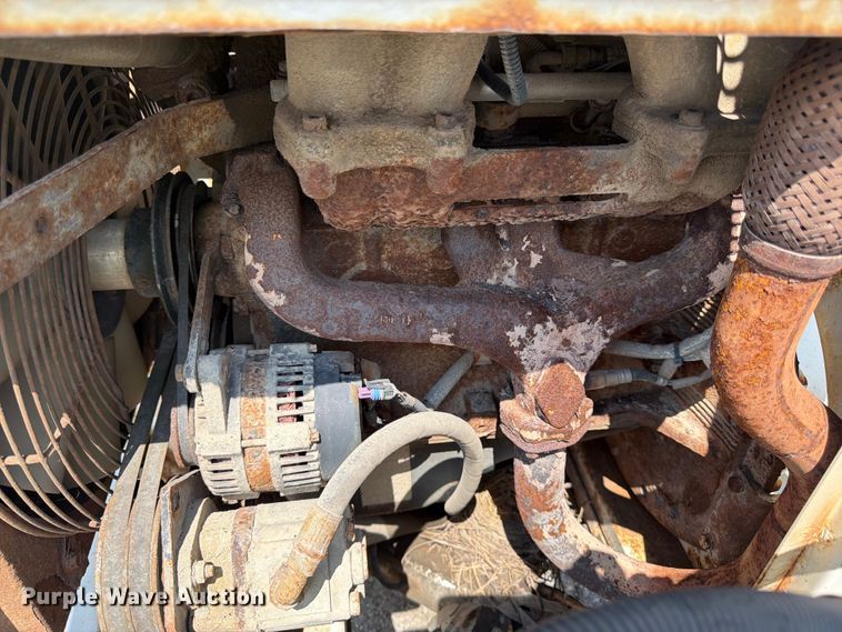 image for item YA4039 2017 Bandit 200UC wood chipper