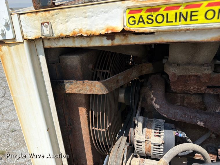 image for item YA4039 2017 Bandit 200UC wood chipper