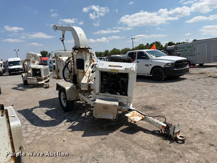 image for item YA4040 2017 Bandit 200UC wood chipper