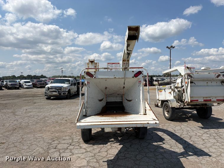 image for item YA4040 2017 Bandit 200UC wood chipper