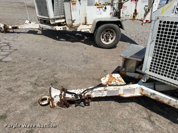 image for item YA4040 2017 Bandit 200UC wood chipper