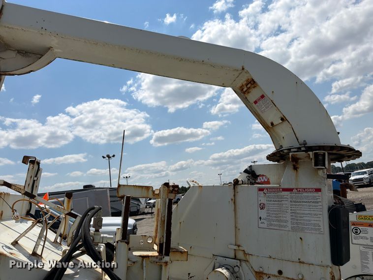 image for item YA4040 2017 Bandit 200UC wood chipper