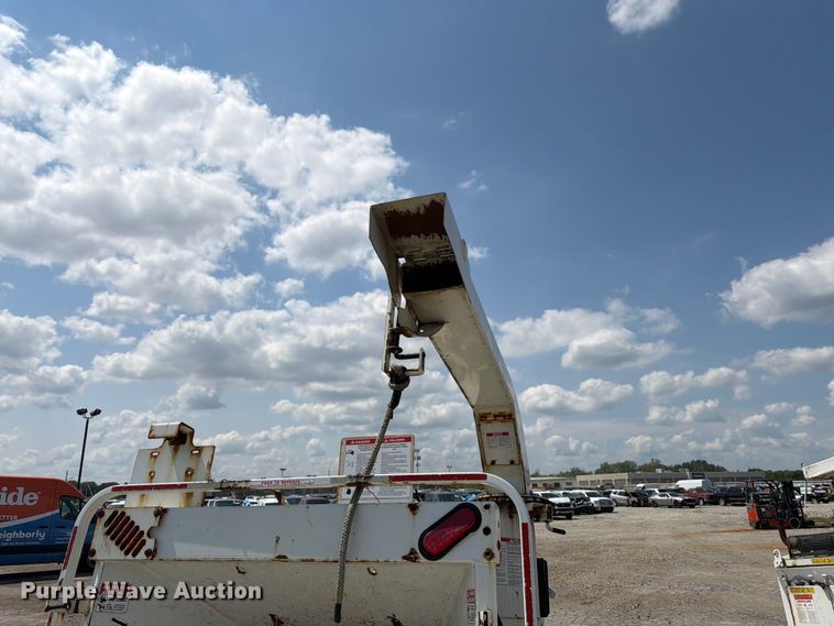 image for item YA4040 2017 Bandit 200UC wood chipper
