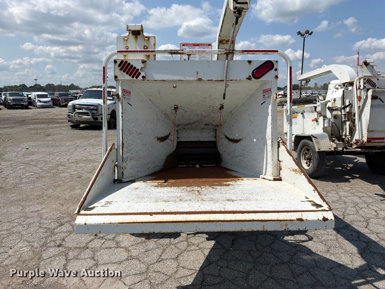 image for item YA4040 2017 Bandit 200UC wood chipper