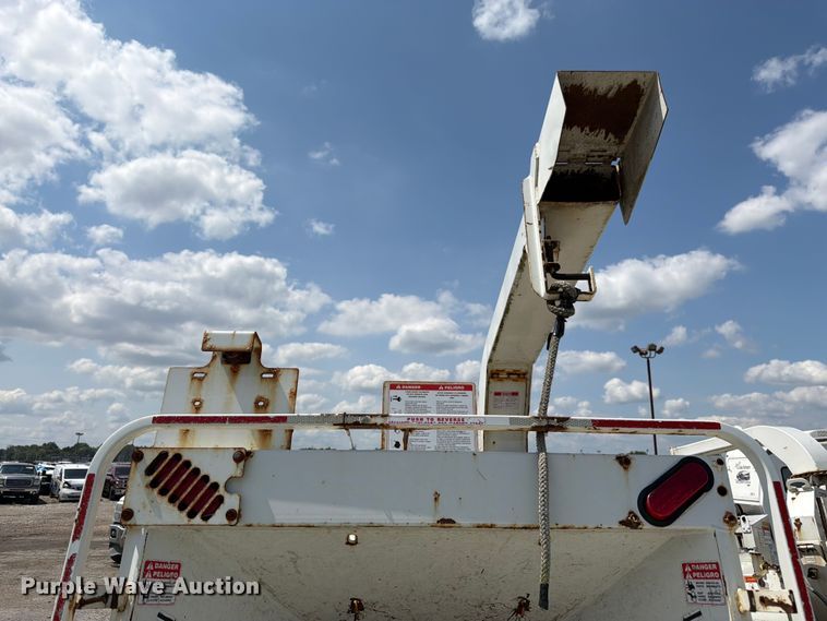 image for item YA4040 2017 Bandit 200UC wood chipper
