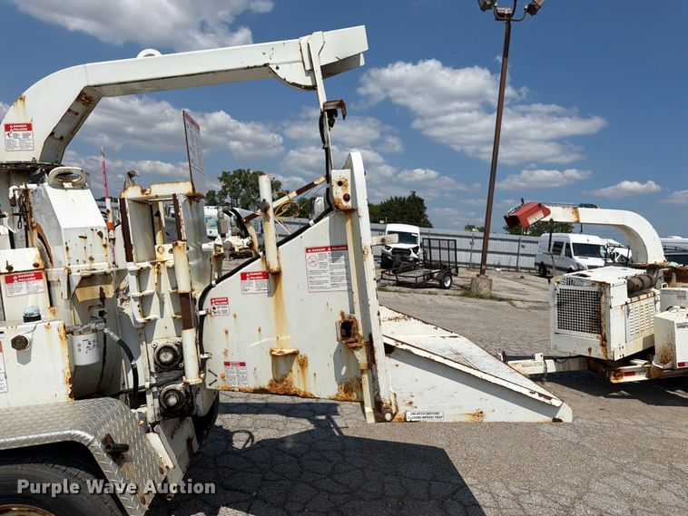 image for item YA4040 2017 Bandit 200UC wood chipper