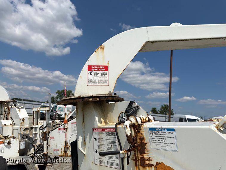 image for item YA4040 2017 Bandit 200UC wood chipper