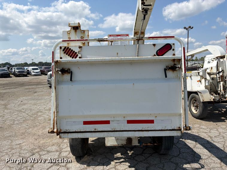 image for item YA4040 2017 Bandit 200UC wood chipper