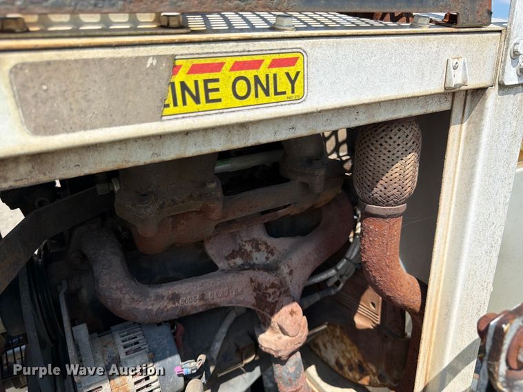 image for item YA4040 2017 Bandit 200UC wood chipper