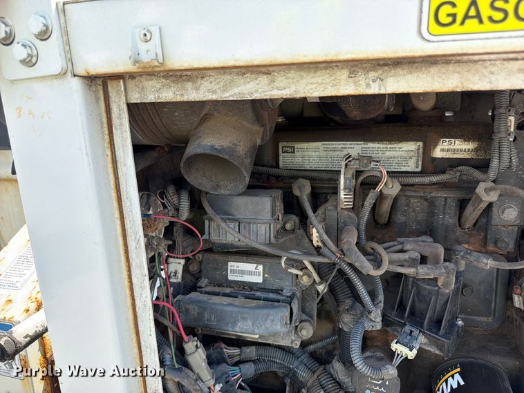 image for item YA4040 2017 Bandit 200UC wood chipper