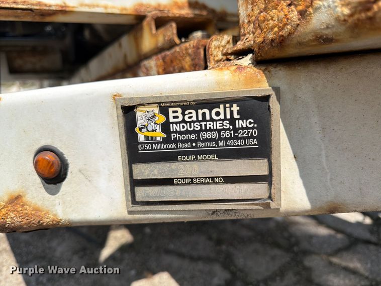 image for item YA4040 2017 Bandit 200UC wood chipper
