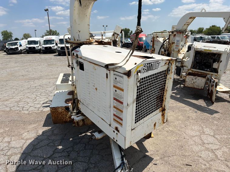 image for item YA4041 2010 Morbark M12D wood chipper