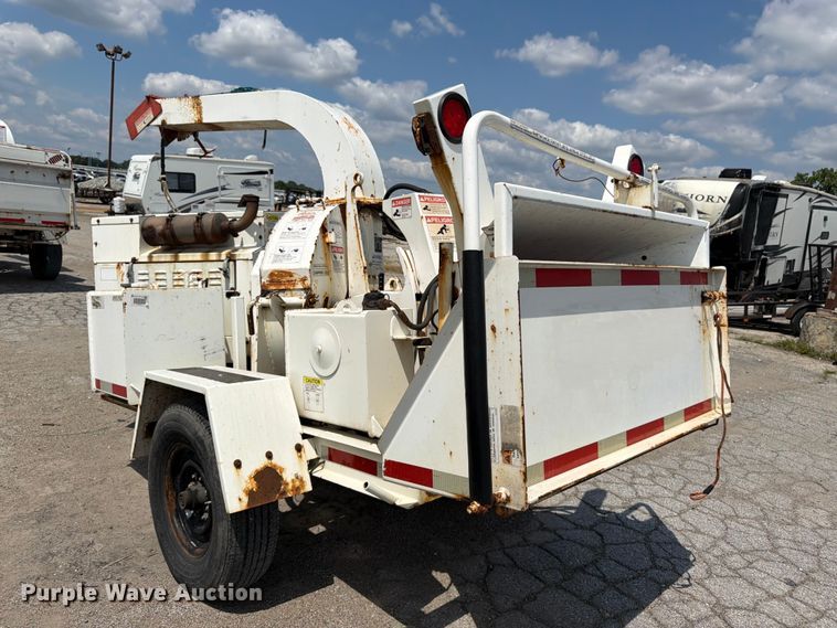 image for item YA4041 2010 Morbark M12D wood chipper