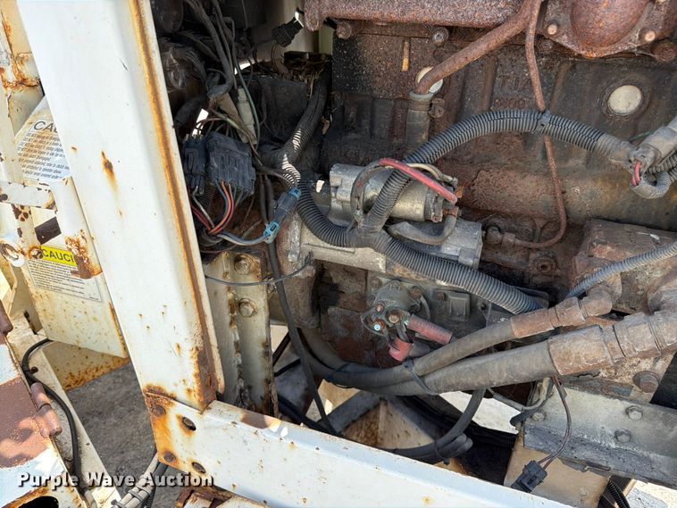 image for item YA4041 2010 Morbark M12D wood chipper